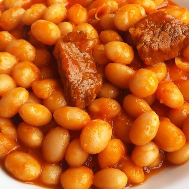 Aşçı Tabağı (Çömlekte Etli İspir, Kuru Fasulye, Ankara Kazan Kavurma, Pilav, Salata, Yoğurt)