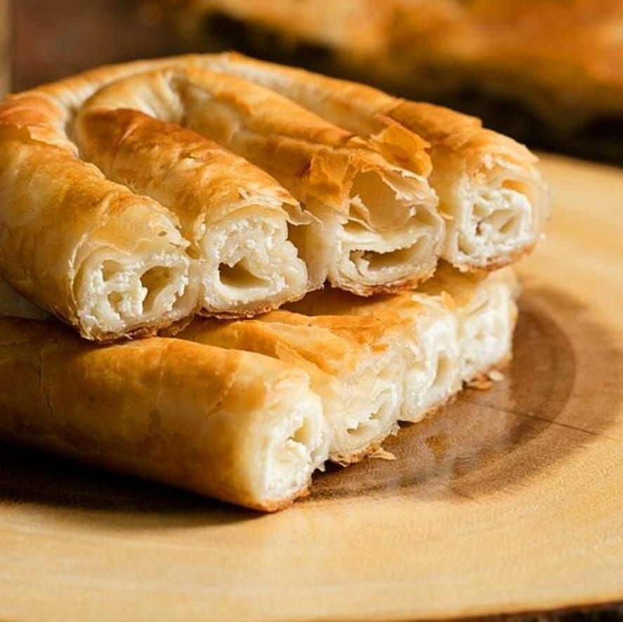 Peynirli Kol Böreği ( 1 Kg. )