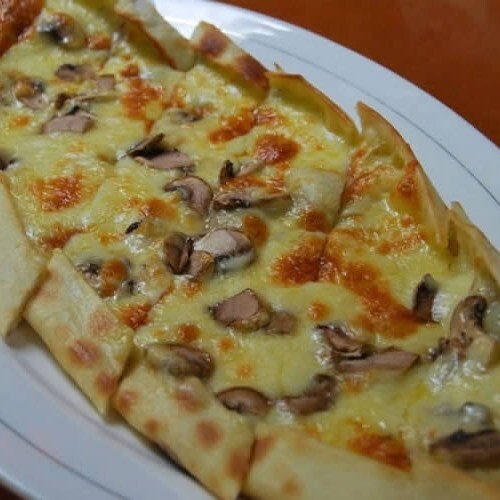 Mantarlı Kaşarlı Pide