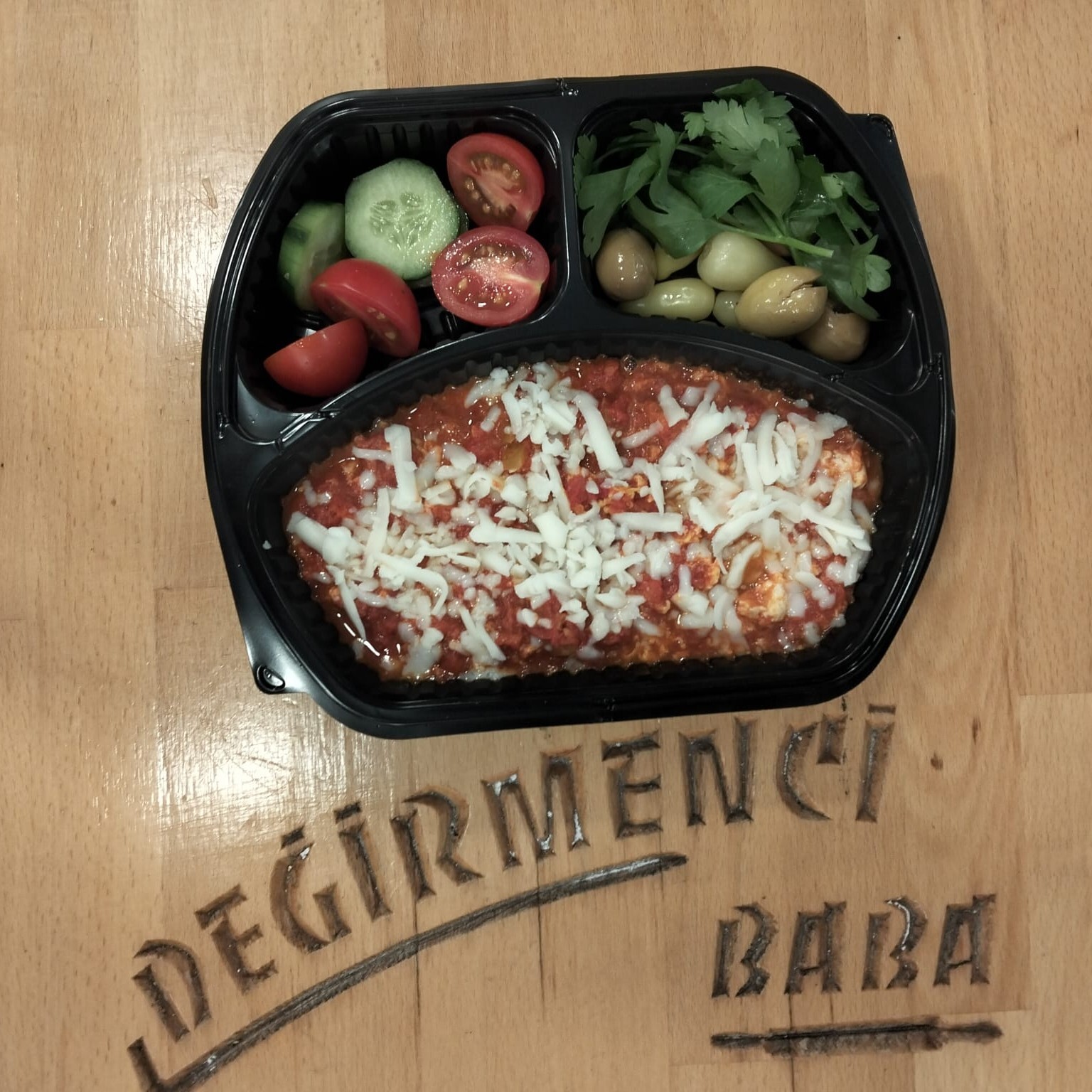 Sucuklu Kaşarlı Menemen