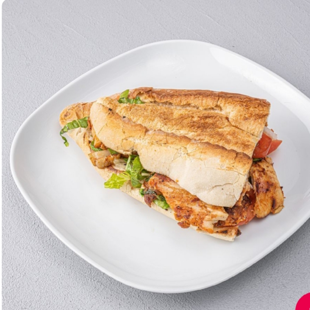 Yarım Ekmek Arası Tavuk Döner