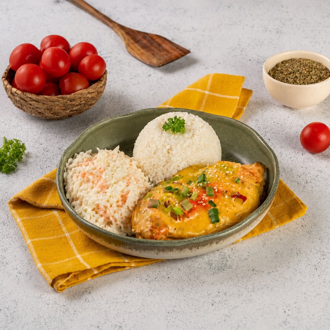 Paprika Soslu Macar Tavuk (873,702 KCal)