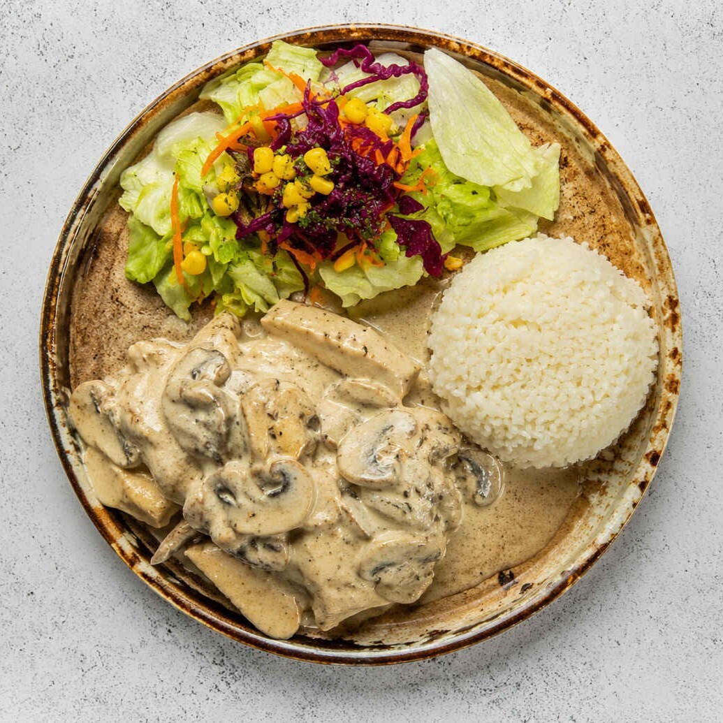 Kremalı Mantar Soslu Tavuk (806,782 KCal)