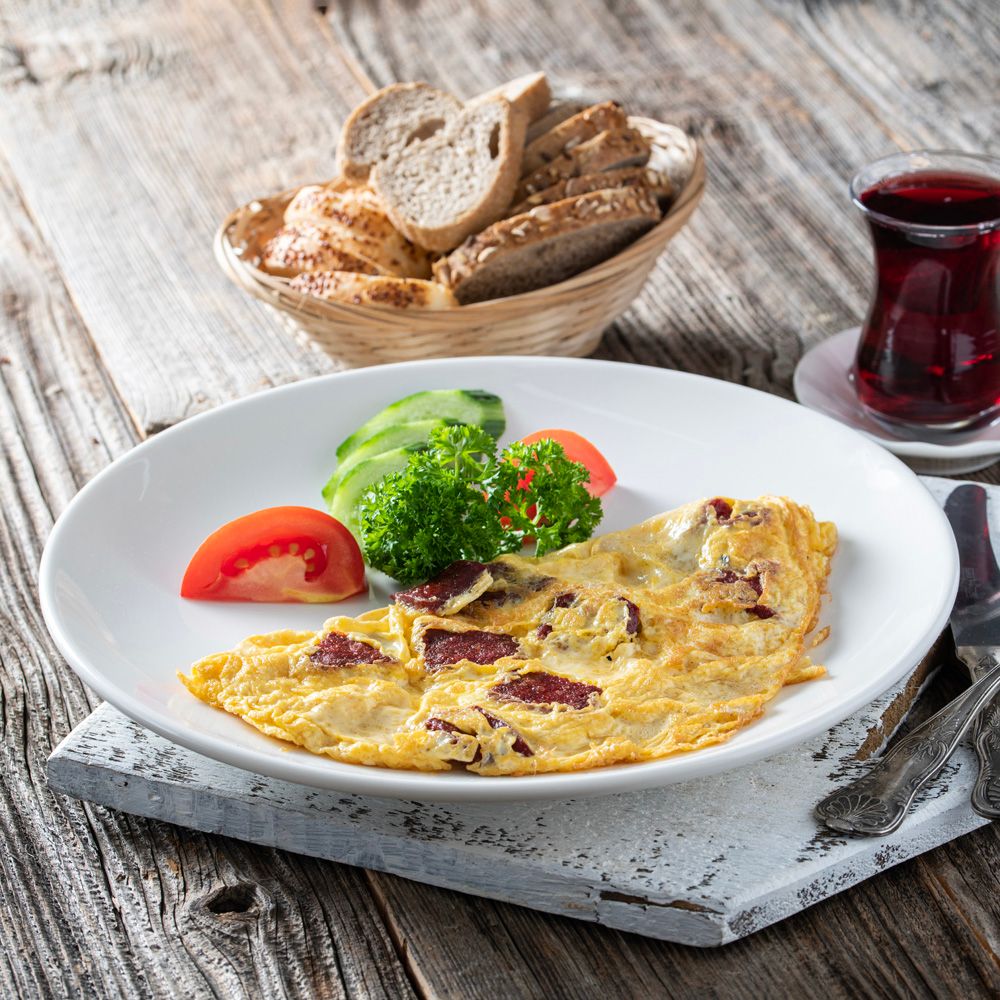 Sucuklu Omlet