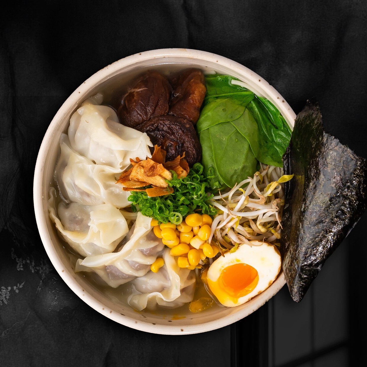 Dana Etli Mantılı Ramen