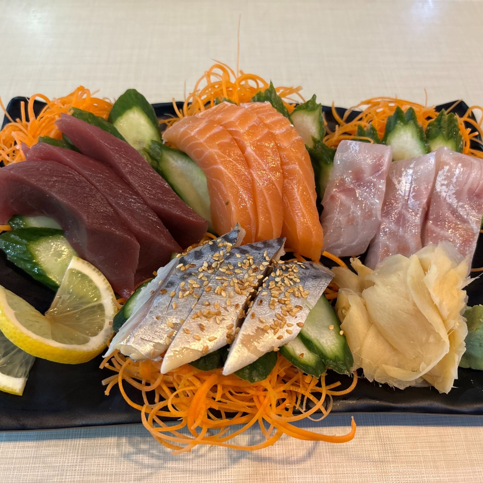 46. Sashimi Moriawase (12 Adet)