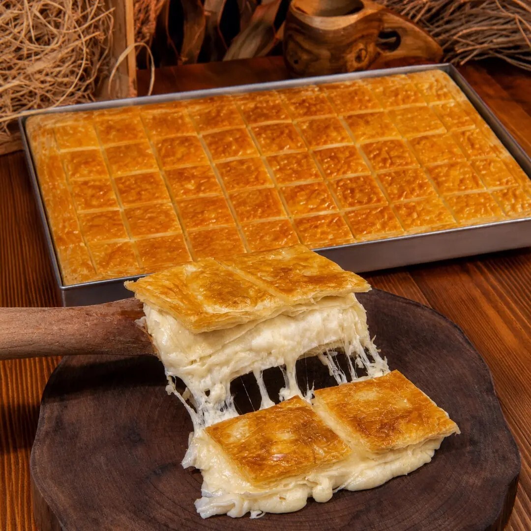 Levent Börek Peynirli (1 kg)