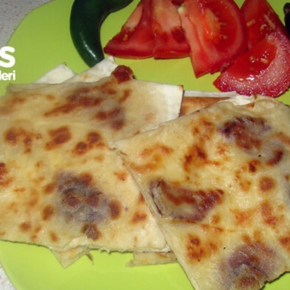 Kaşar ve Pastırmalı Gözleme