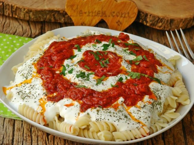 Salçalı Yoğurtlu Penne