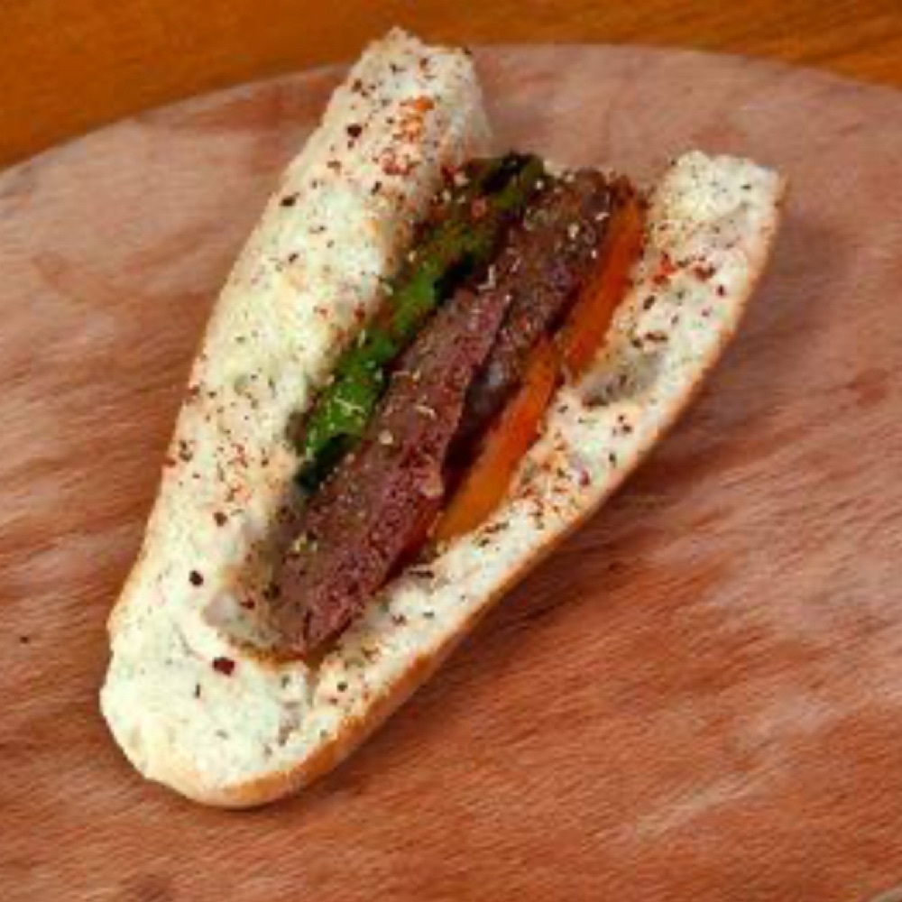 Çeyrek Ekmek Arası Izgara Kasap Sucuk