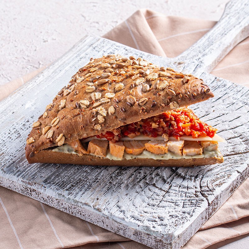 Gurme Tavuklu Fiesta Sandviç