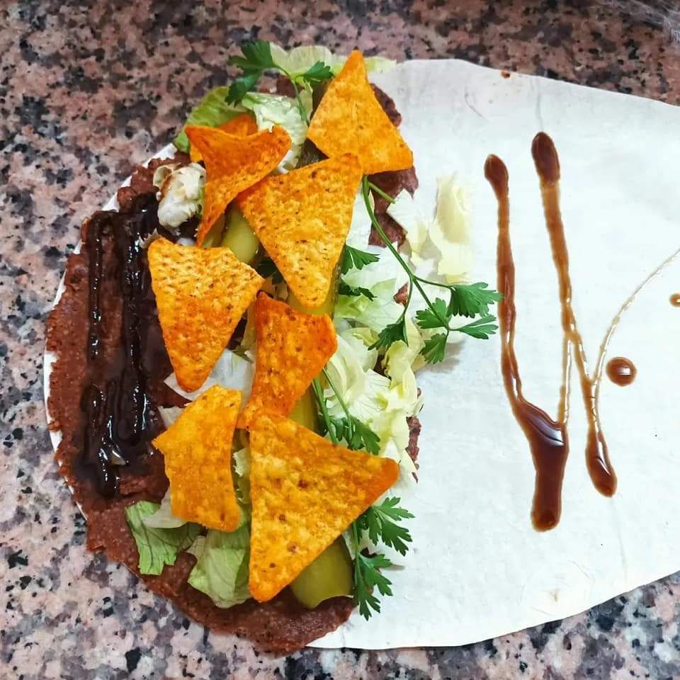 Doritoslu Çiğ Köfte Dürüm + Ayran
