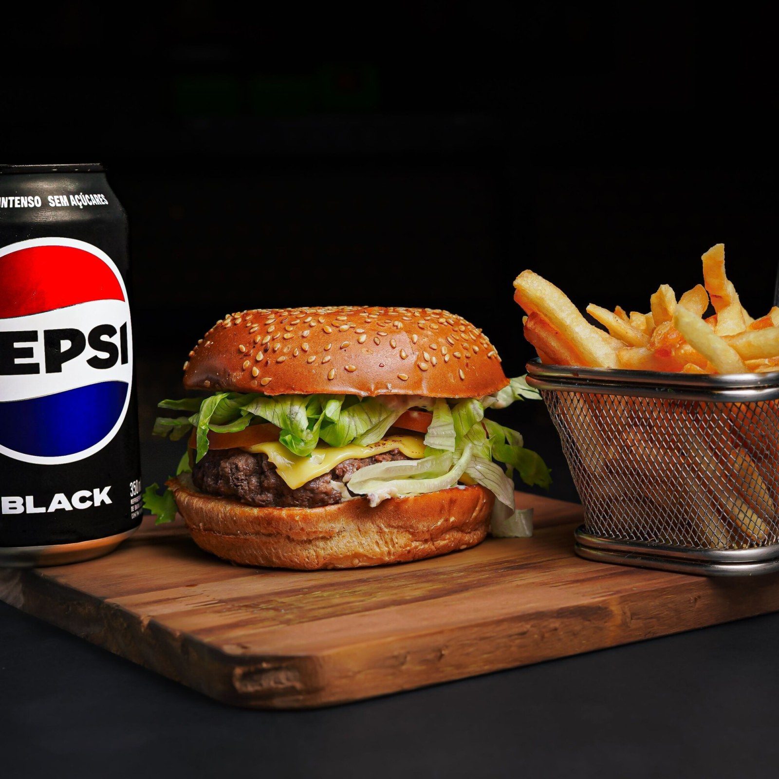 Cheese Burger - Pepsi - Patates