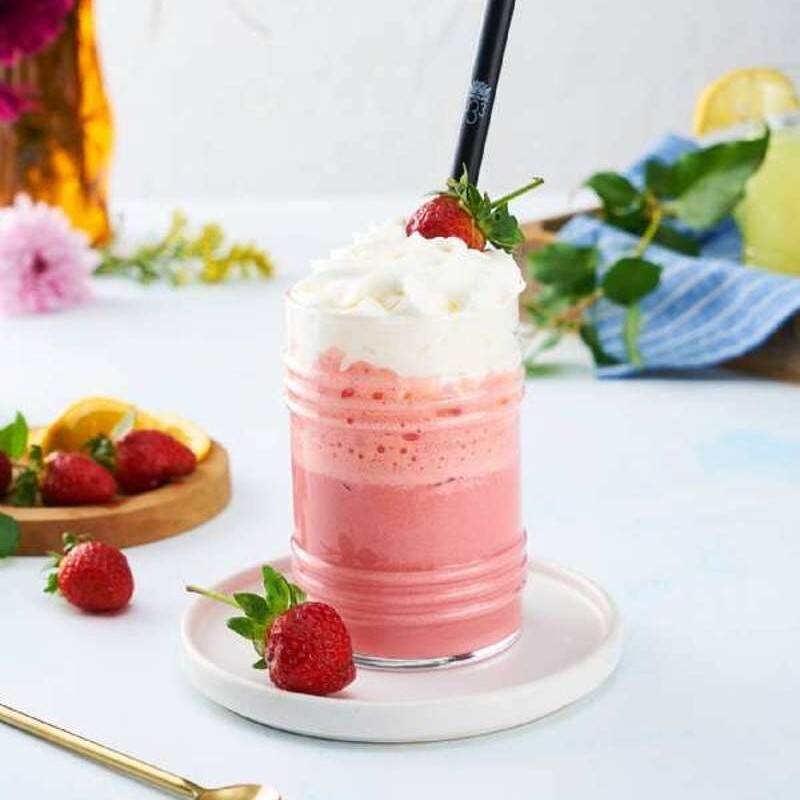 Çilekli Milkshake