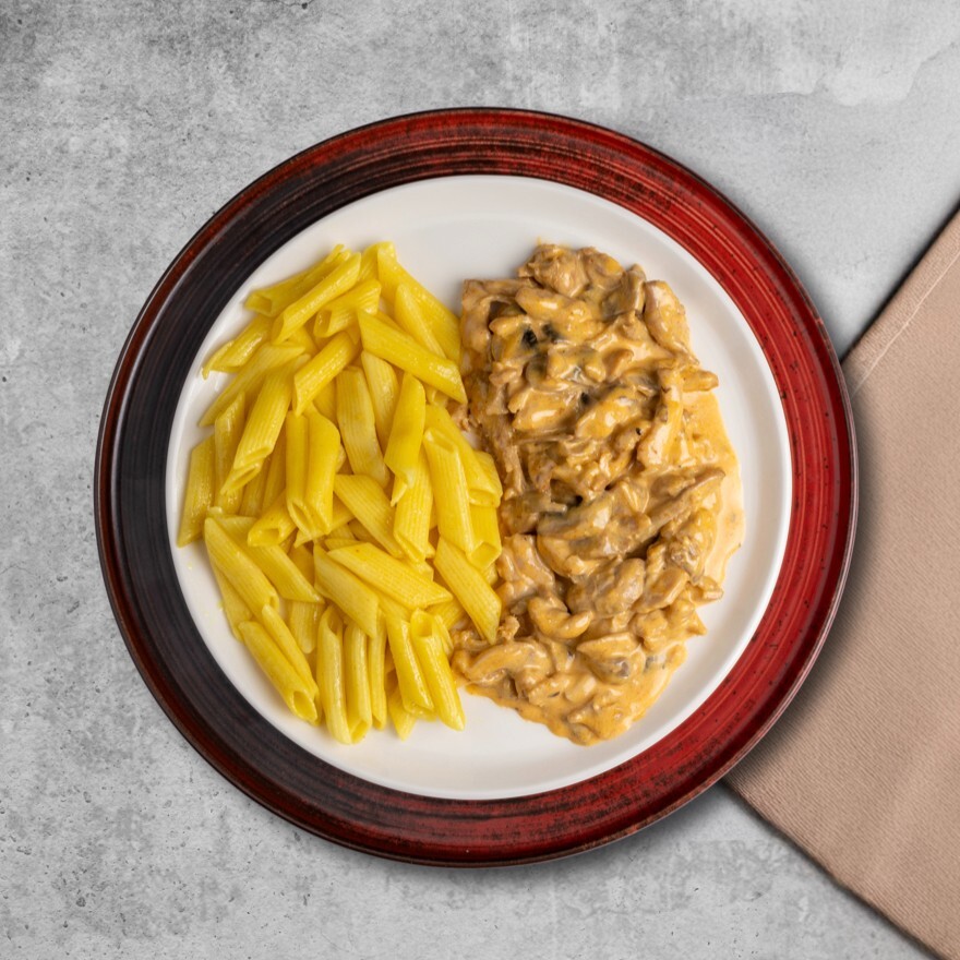 Altın Tencere Kremalı Mantarlı Tavuk ve Penne Makarna