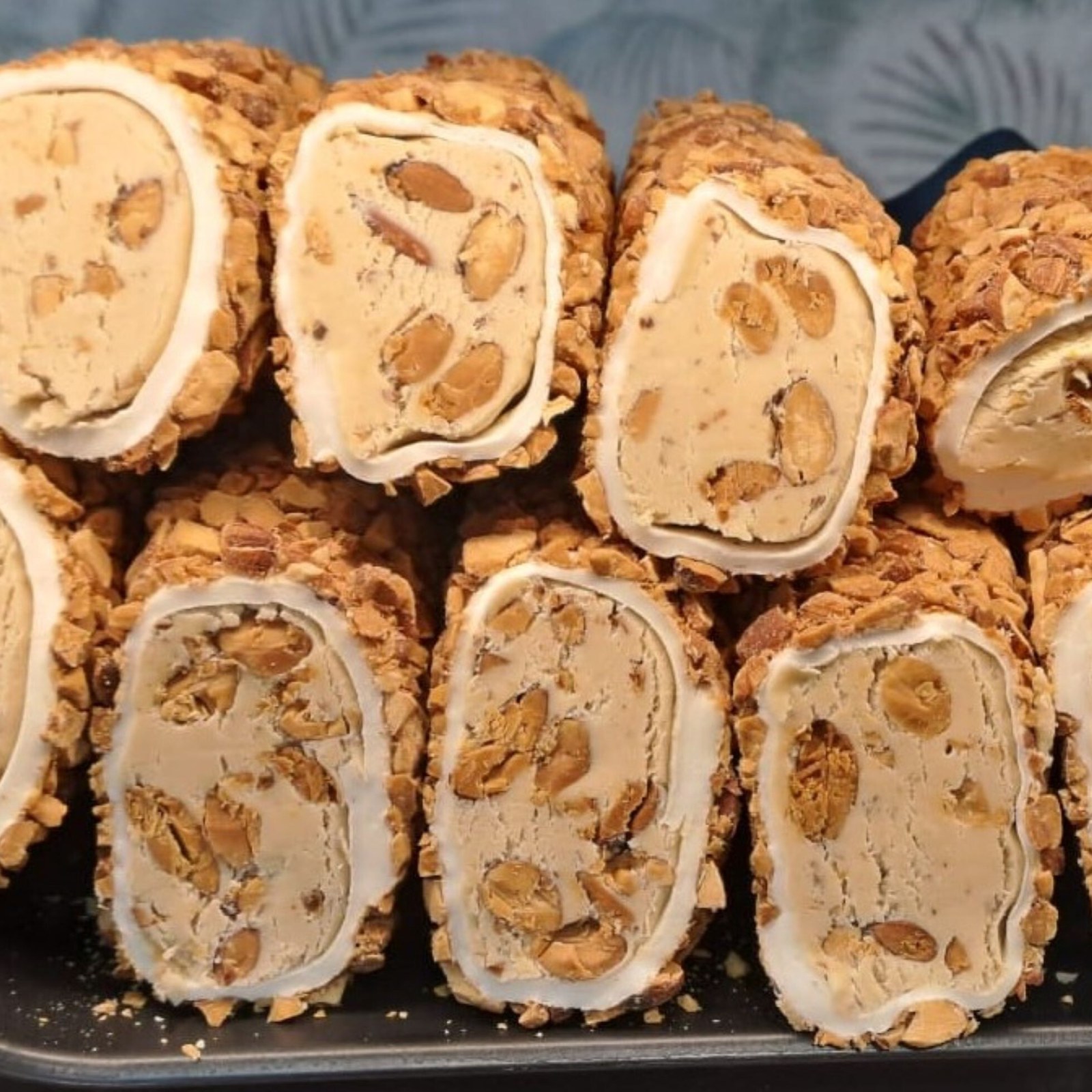 Bademli Mega Sarma Rulo Lokum (250 gr)