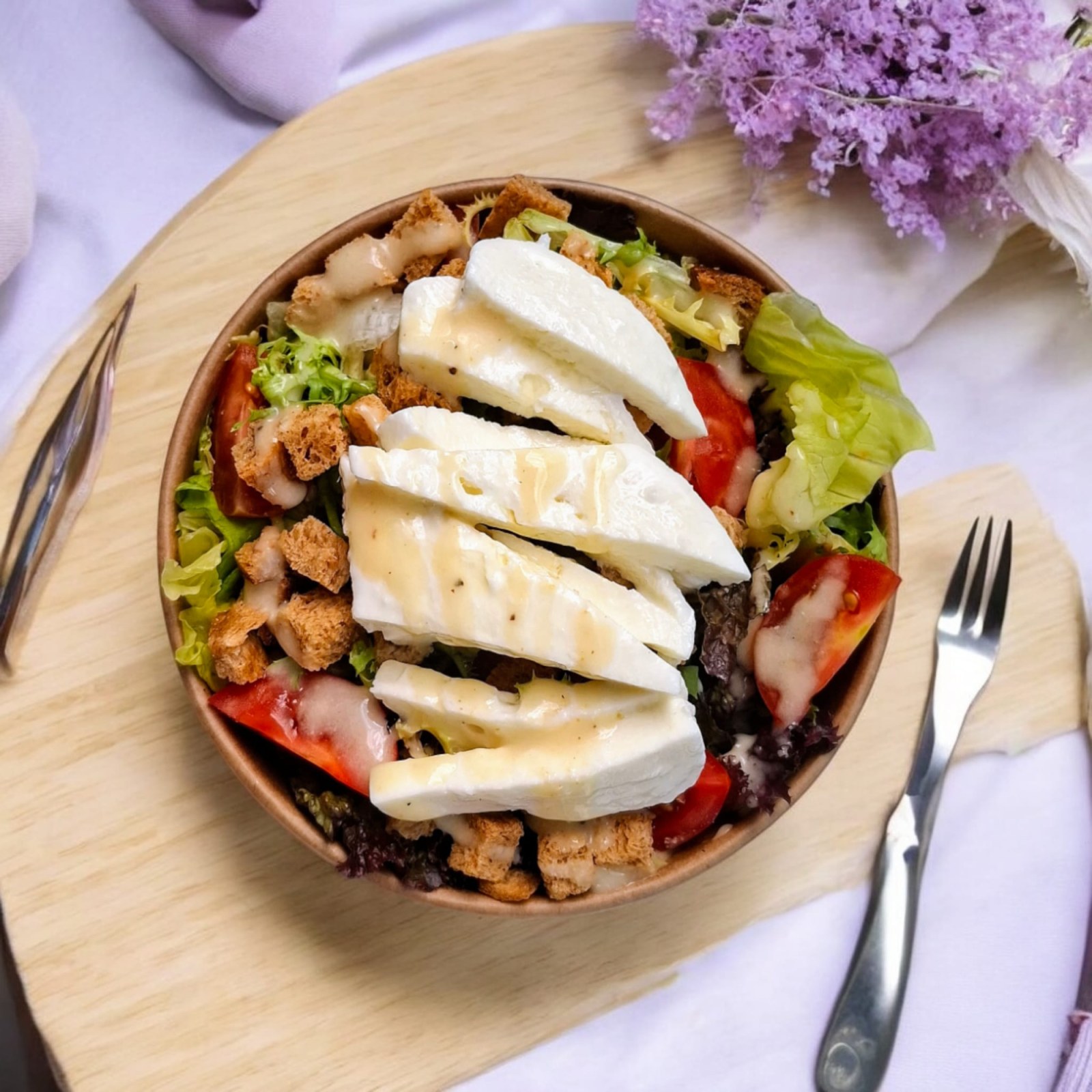 Peynirli Sezar Salata (Caesar Salad with Cheese)