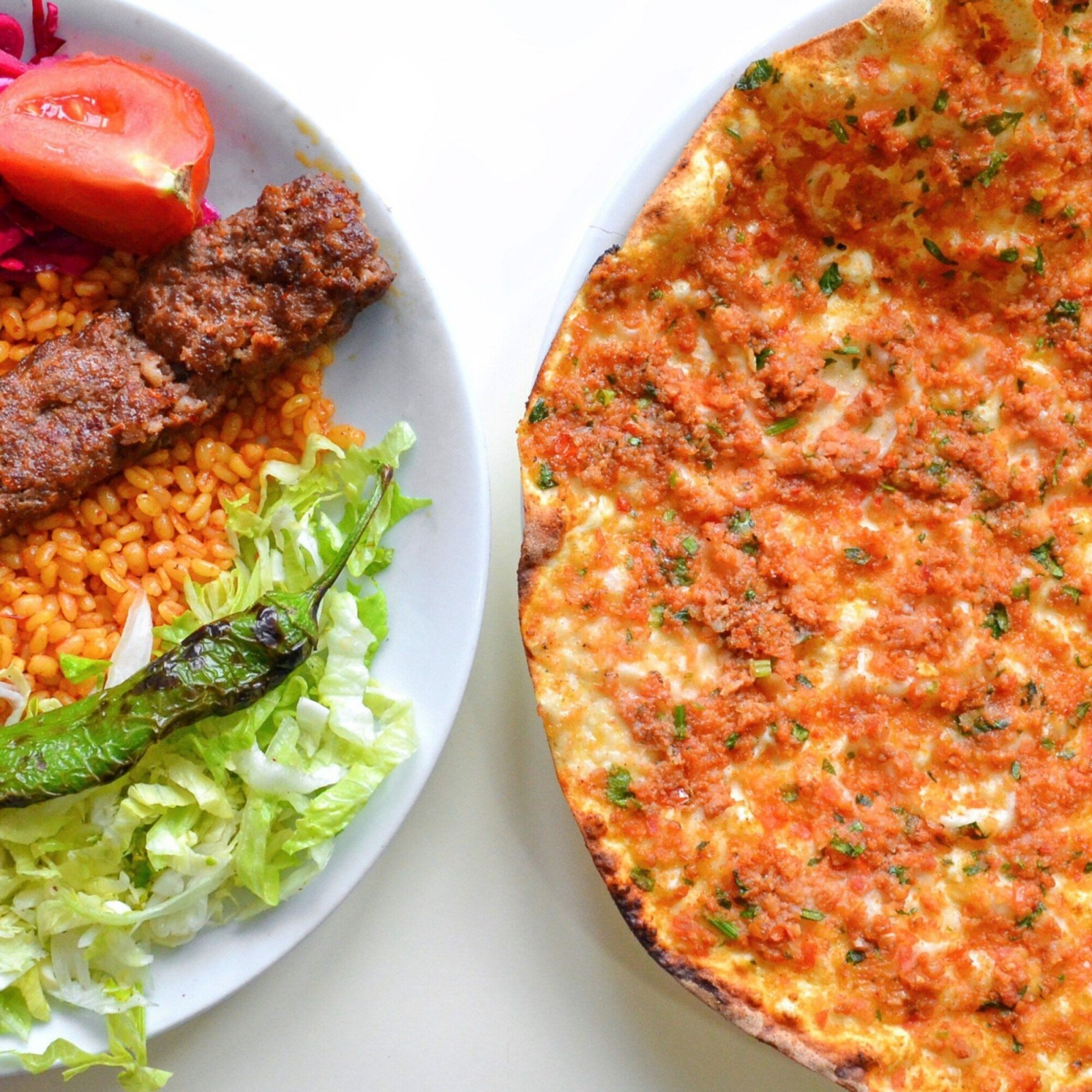 2 Şiş Kebap + 3 Lahmacun + 5 Parça Kanat + 3 Ayran