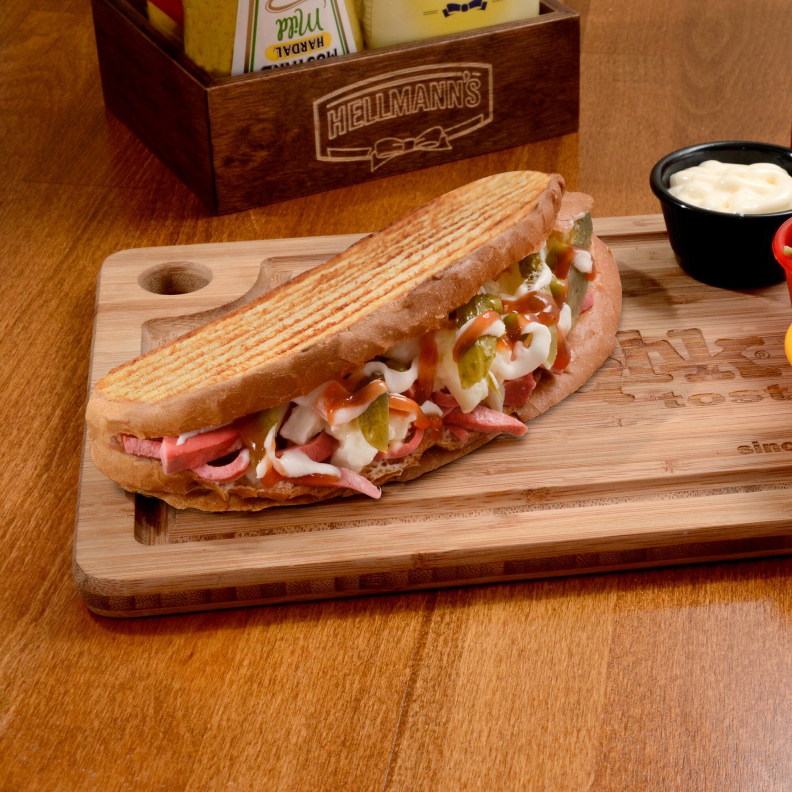 Ayvalık Ekmeğine Yengen Tost