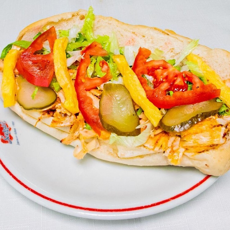 Ekmek Arası Tavuk Döner
