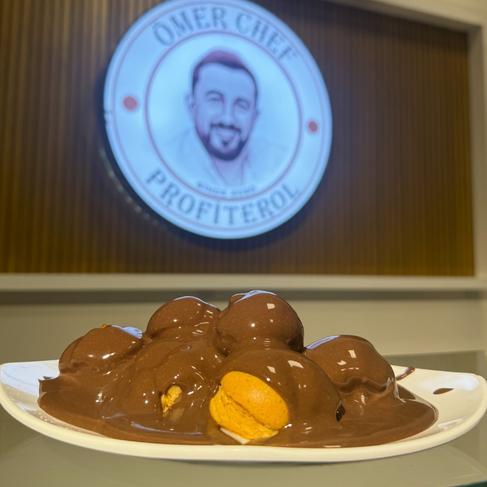 Sütlü Çikolatalı Profiterol (500 Gr.)