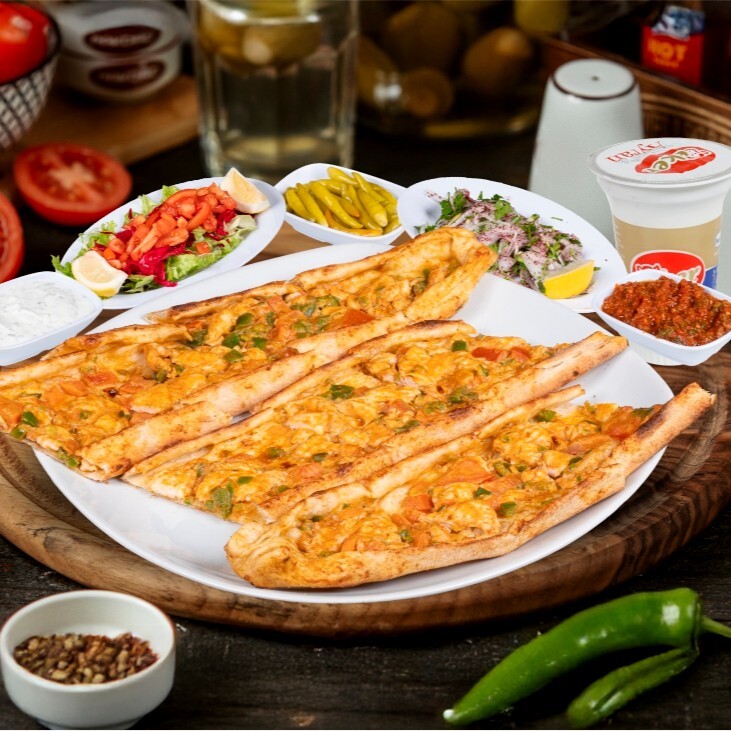 Tavuklu Pide Menü (1,5)