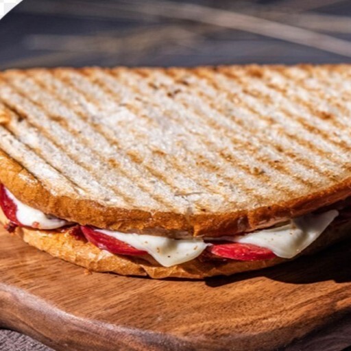 Ayvalık Tost Efsanesi
