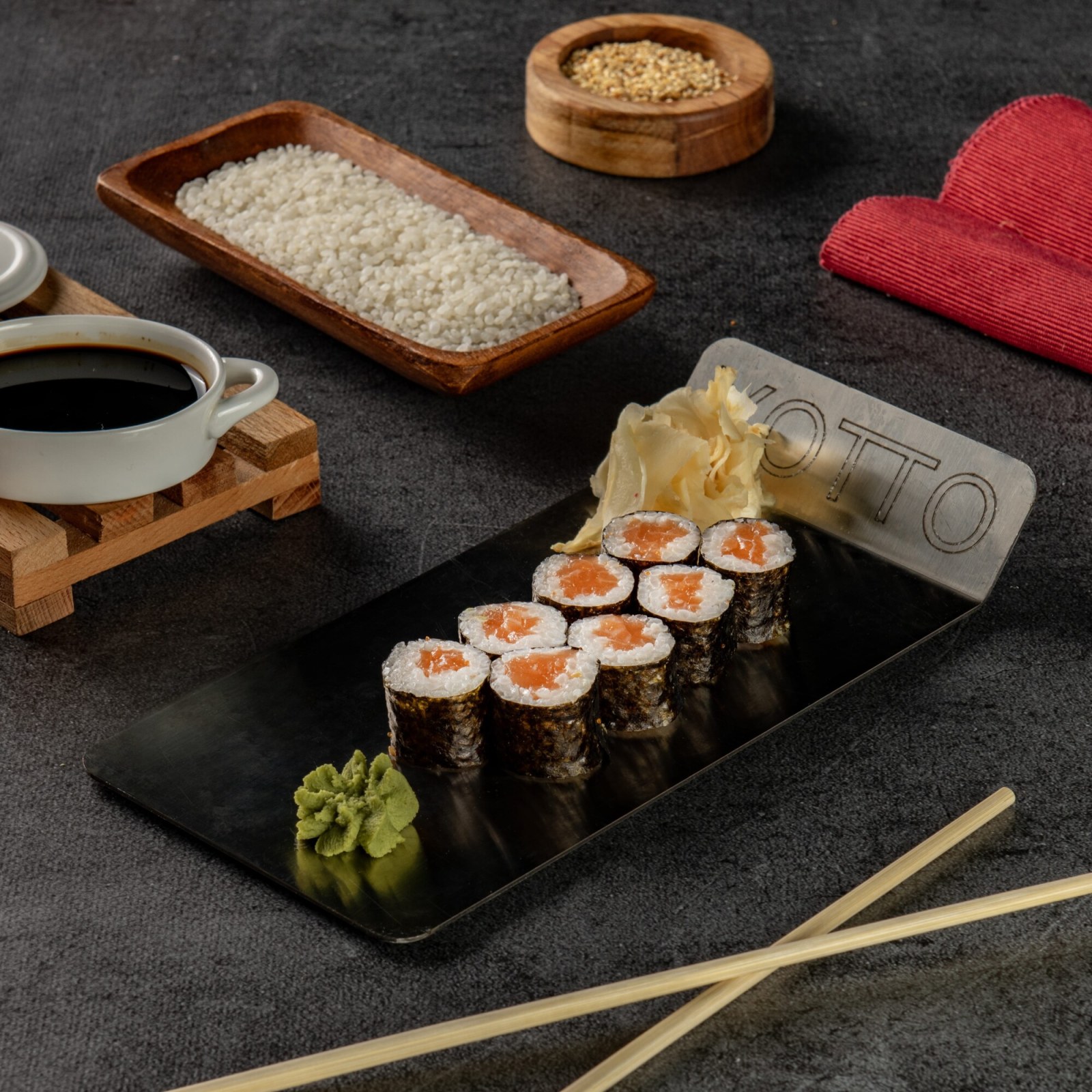 Salmon Maki