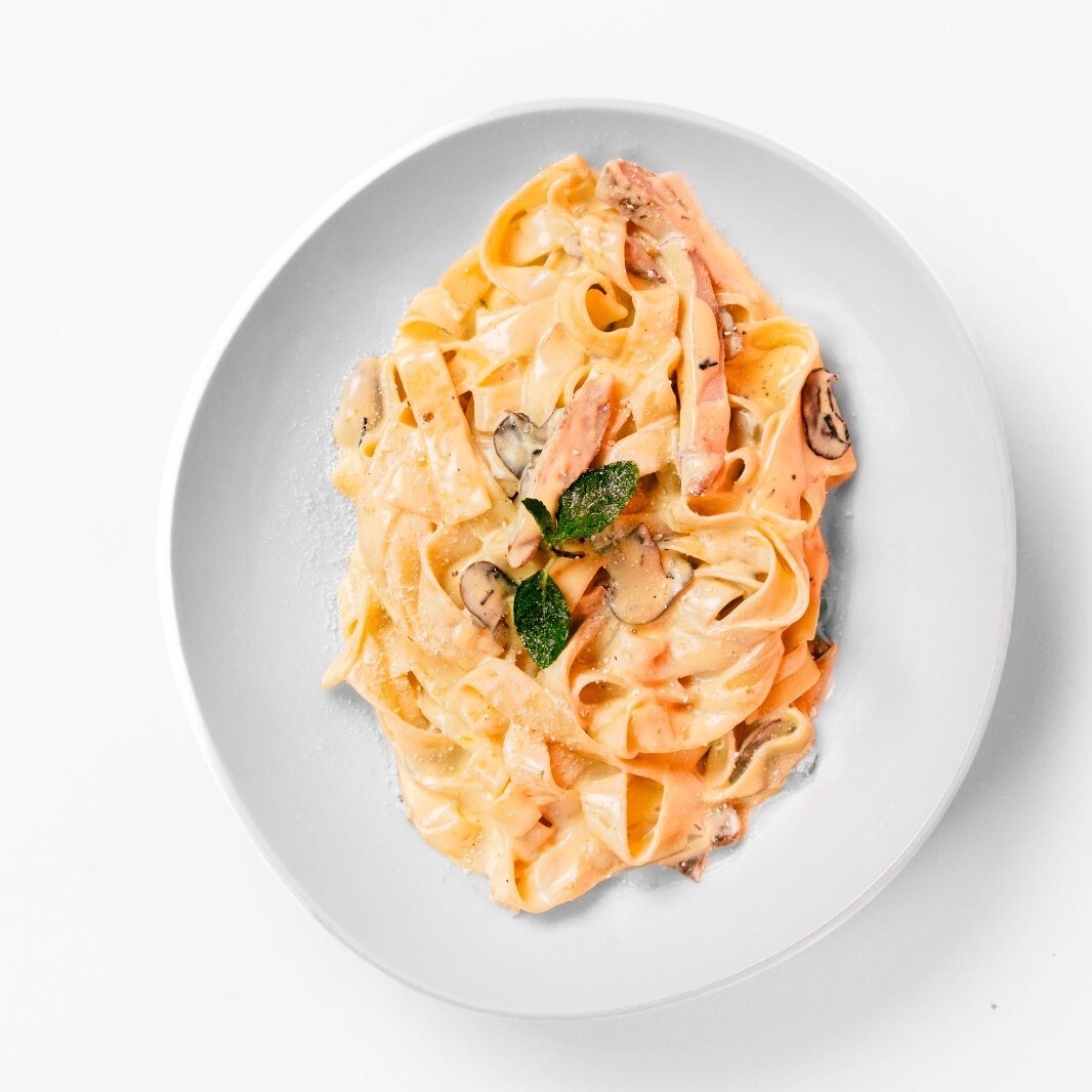 Fettuccine Alfredo