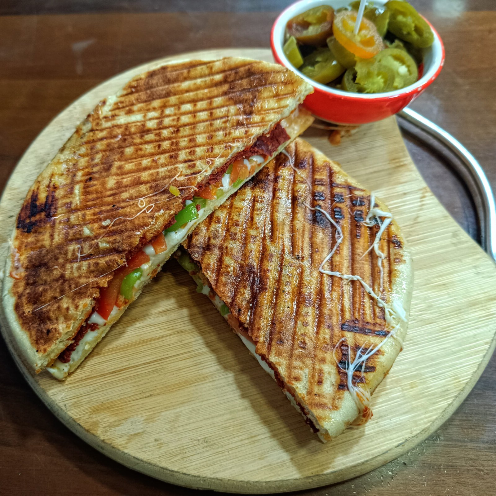 Sebzeli Bazlama Tost