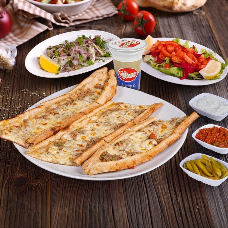 Kıymalı Kaşarlı Pide Menü