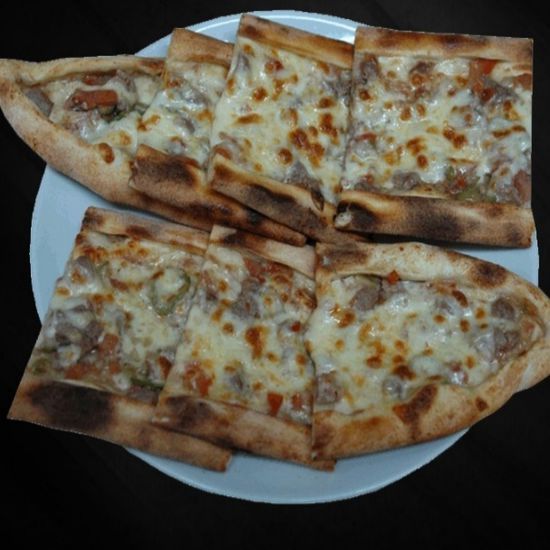 Kuşbaşı Kaşarlı Pide