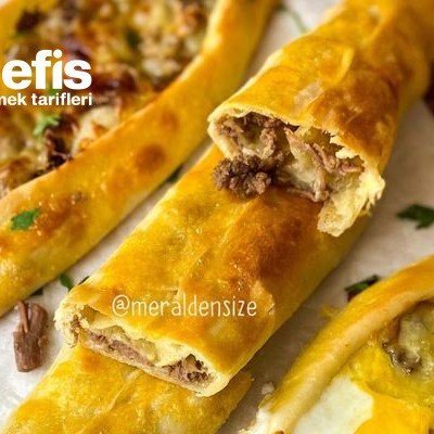 Kavurmalı Kaşarlı Kapalı Pide