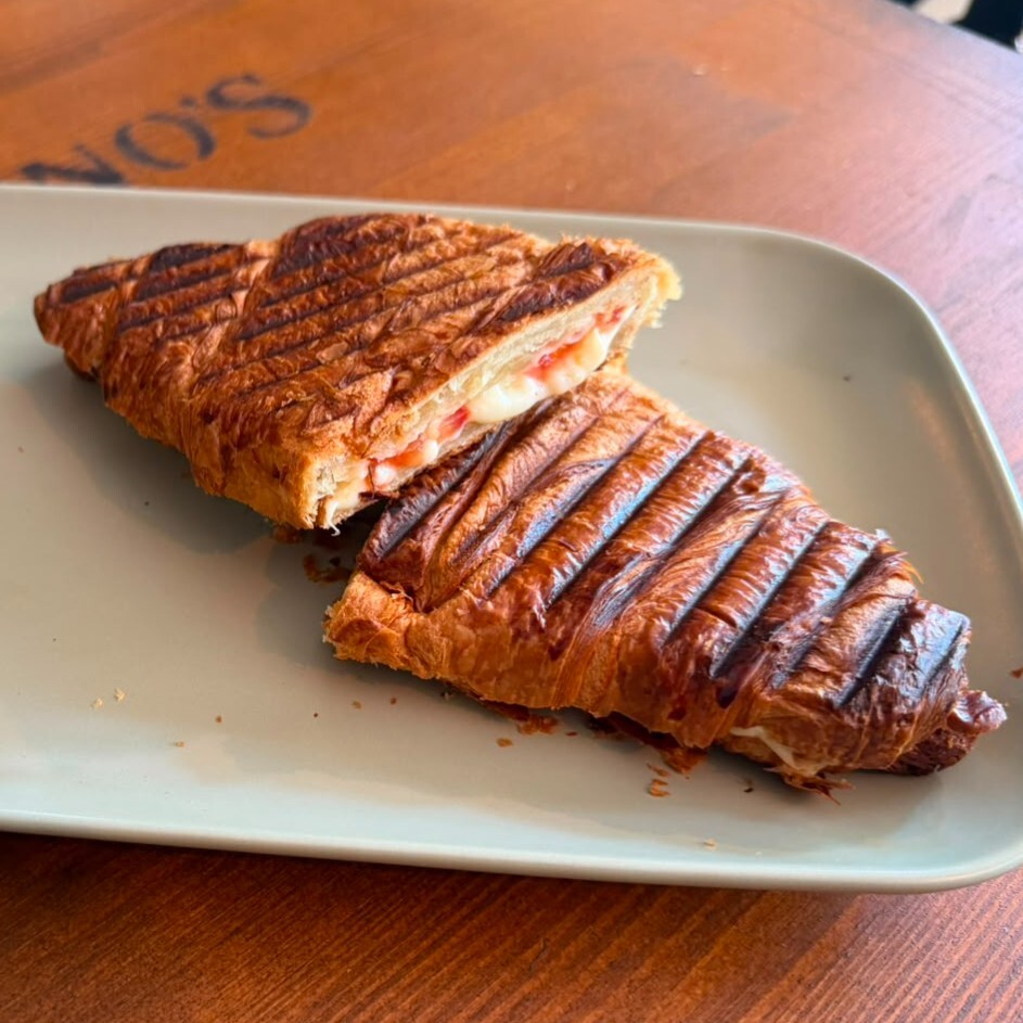 Kruvasan Tost