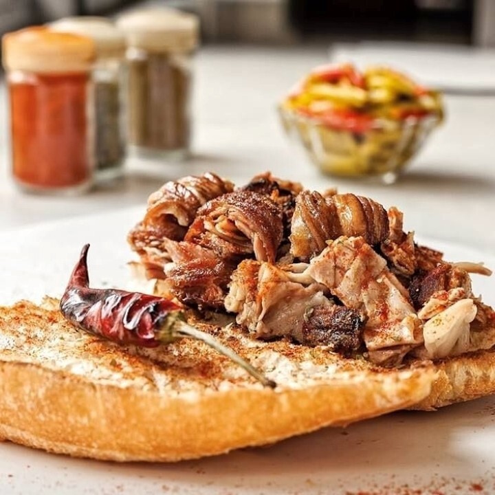 3/4 Ekmek Arası İzmir Usulü Kokoreç