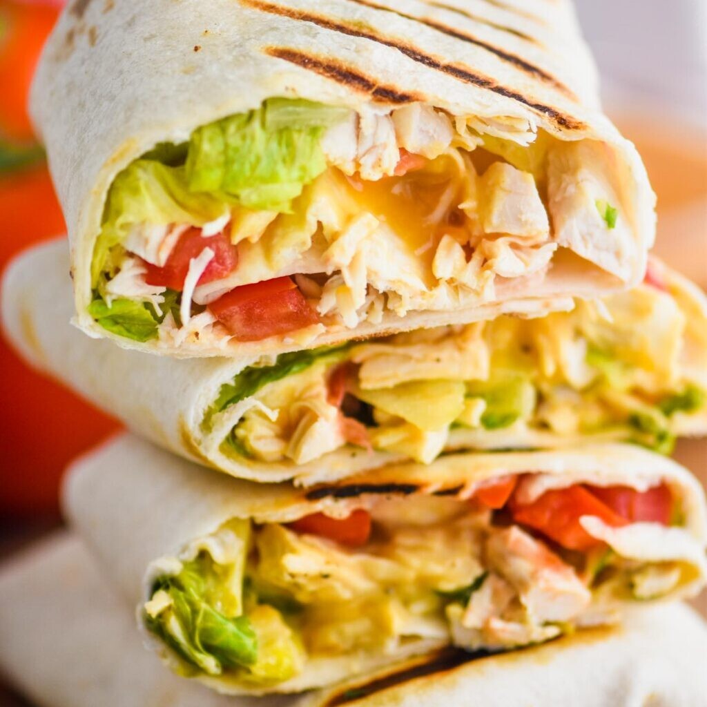 Tavuk Wrap + Sezar Salata