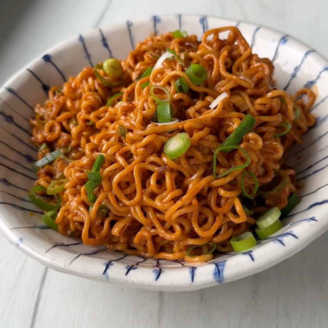 Acılı Noodle