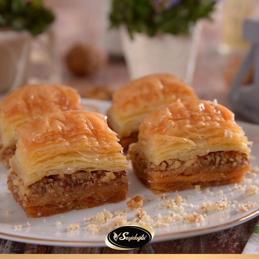 Cevizli Klasik Baklava (1 Kg)
