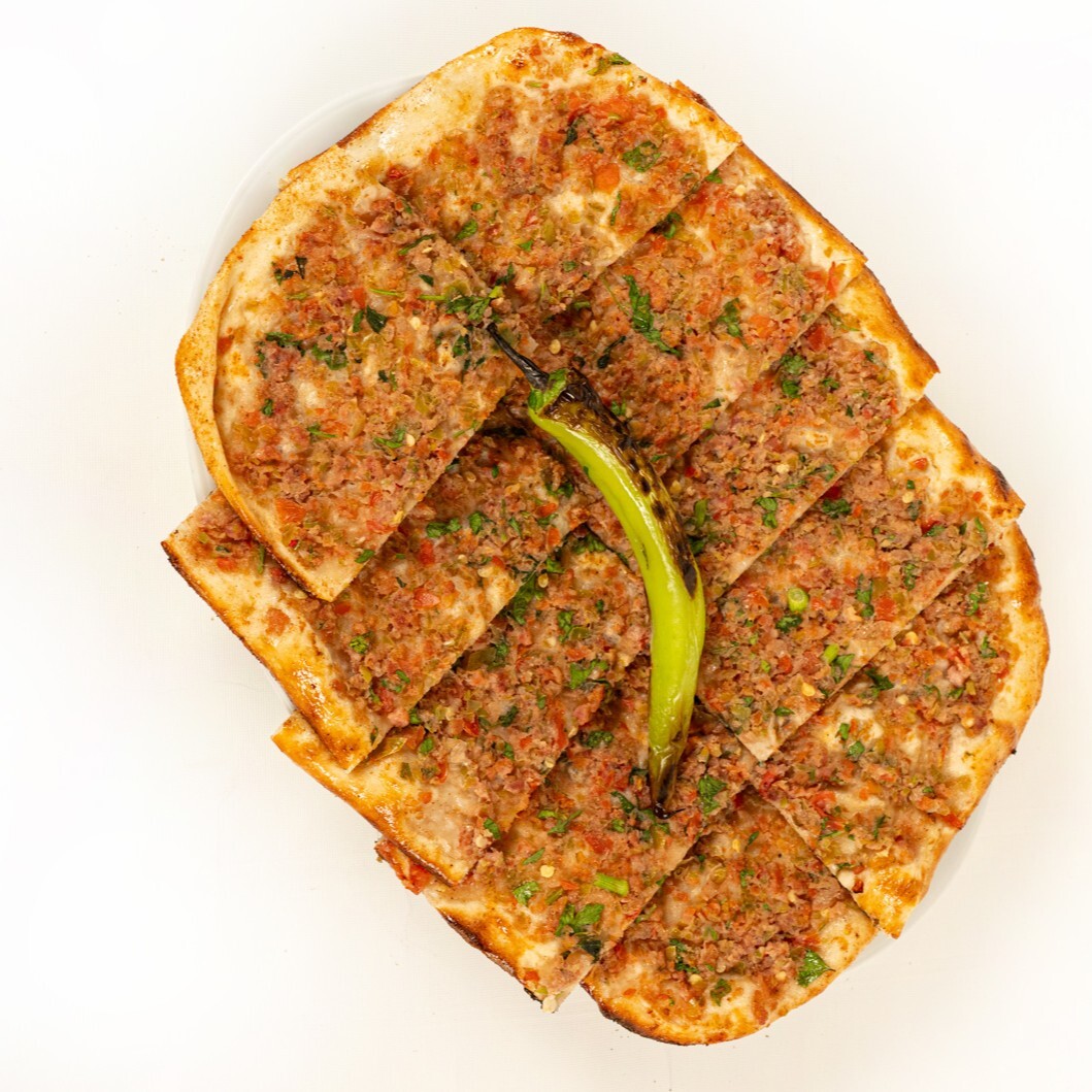 Kıymalı Kaşarlı Pide