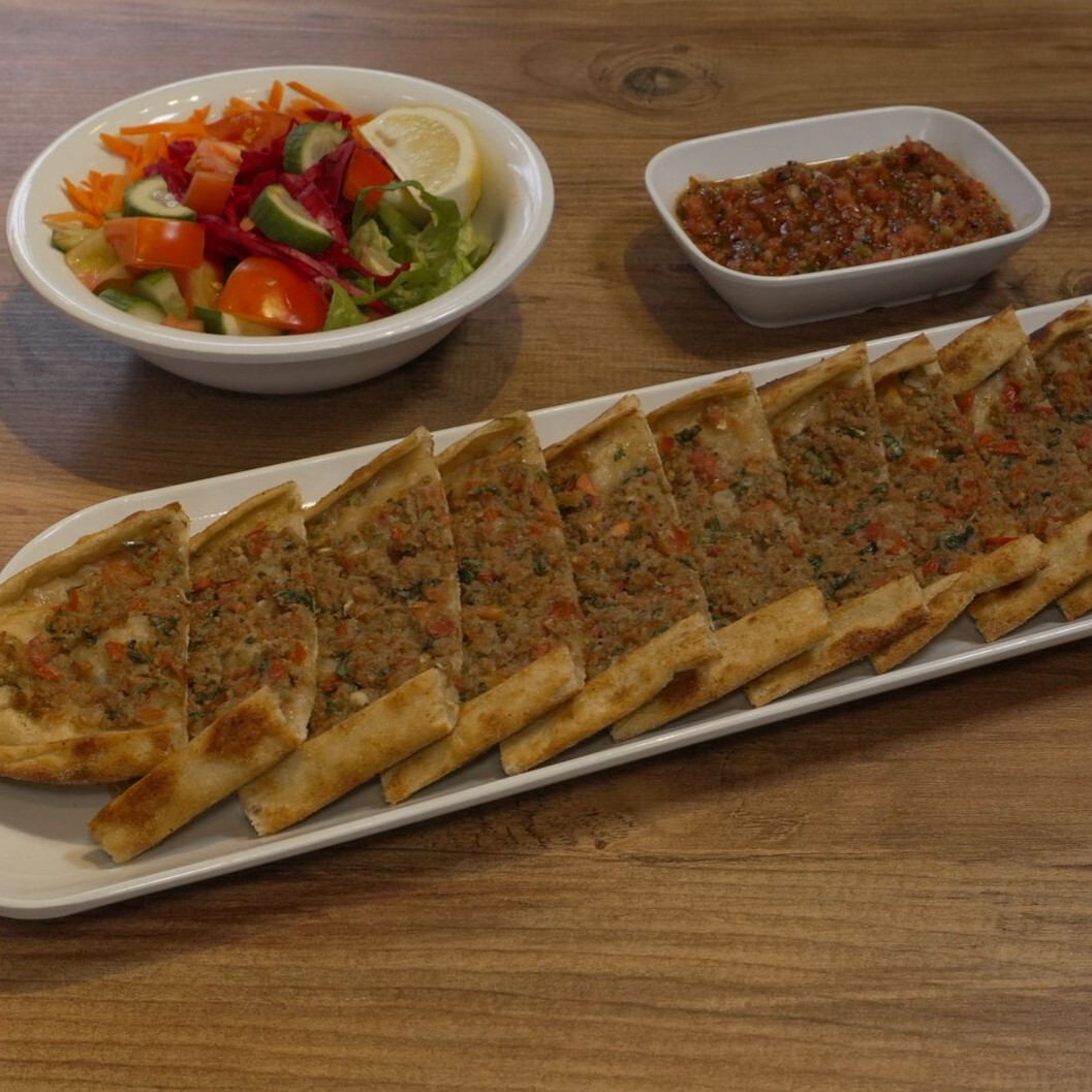 Kıymalı Pide (70 cm.)