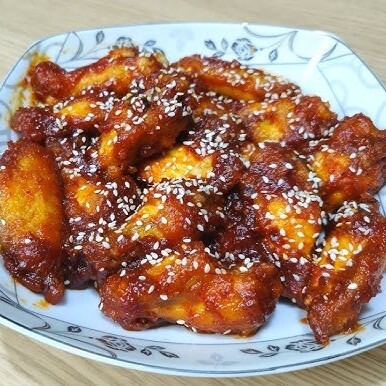 Acılı Corele Çıtır Kanat-Fıstıklı (Hot Corele Crispy Wings with Pistachio)