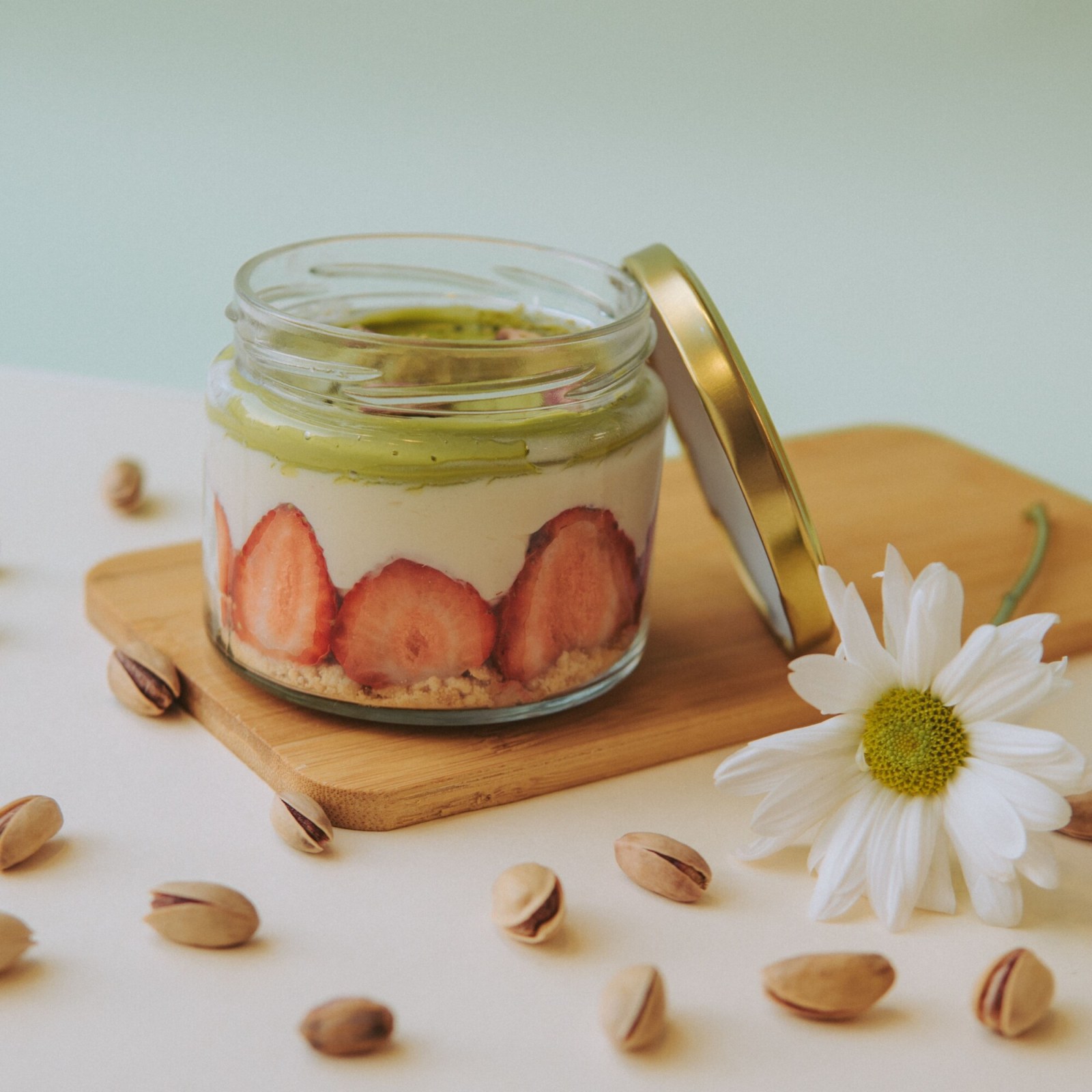 Fıstık & Çilek Magnolia