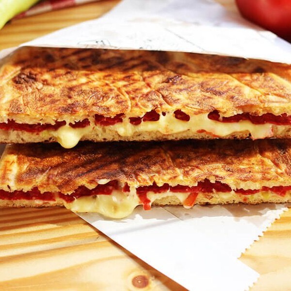 Sucuklu Tost