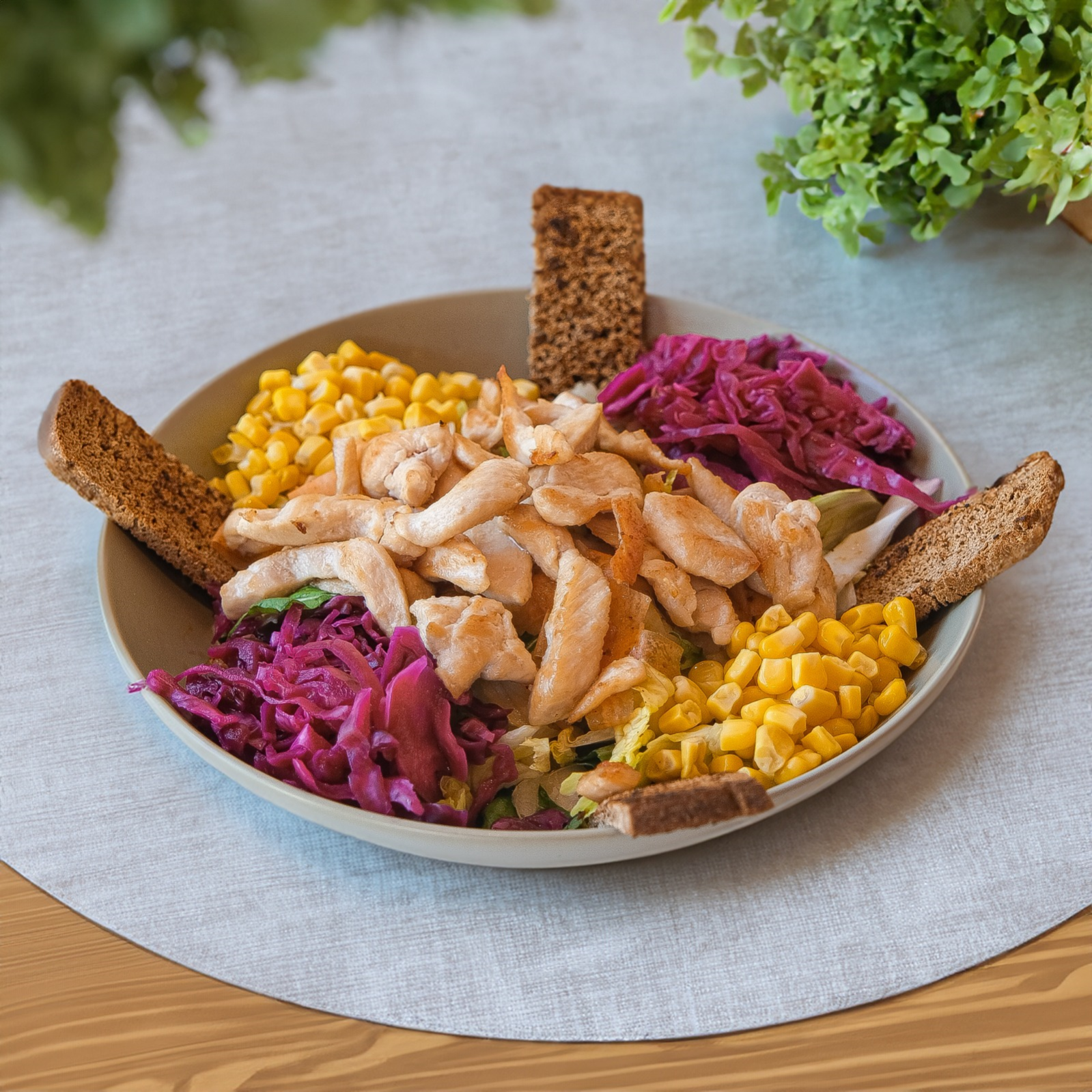 Tavuklu Salata