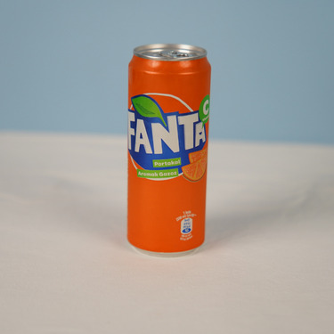 Kutu Fanta ( 330 ml.)