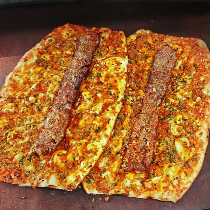 2 Adet Lahmacun Arası Adana Dürüm+2 Ayran