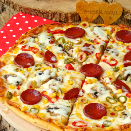 Pizza Karışık (1 Büyük Boy)