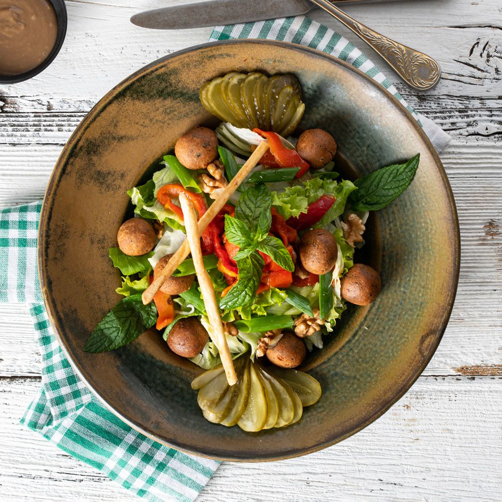 Falafel Salata
