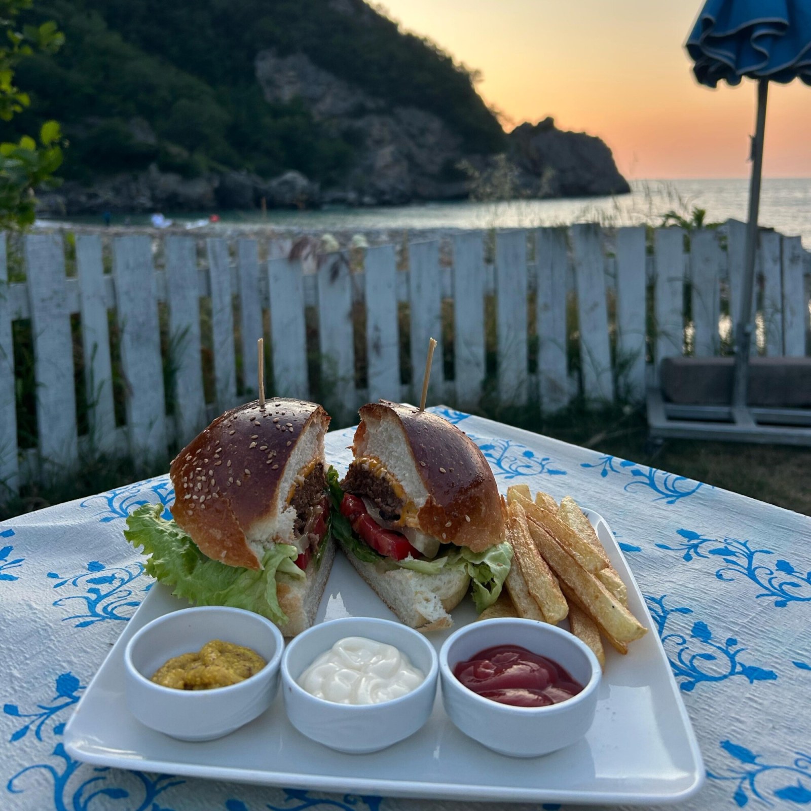 Double Saklıburger
