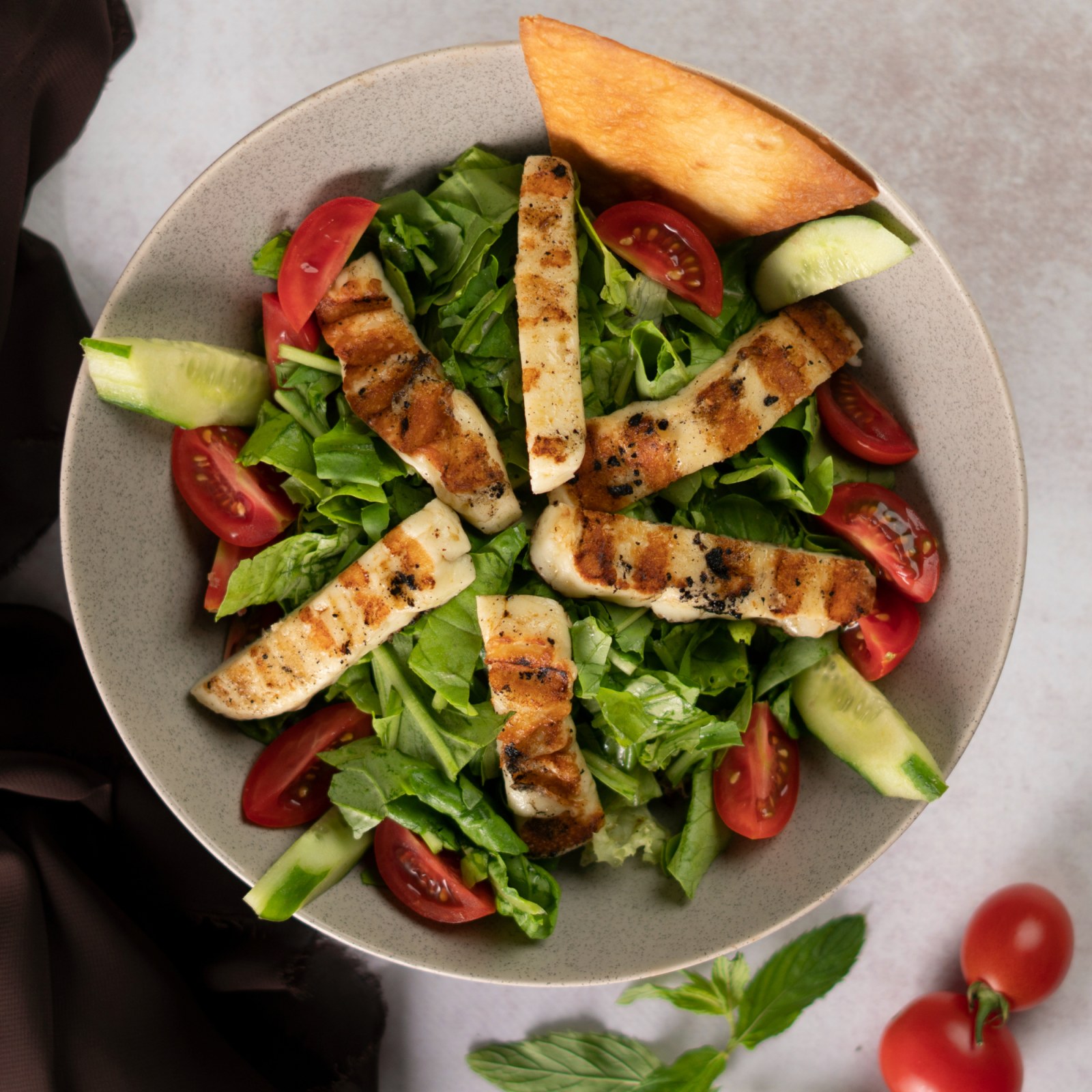 Hellim Peynirli Roka Salatası